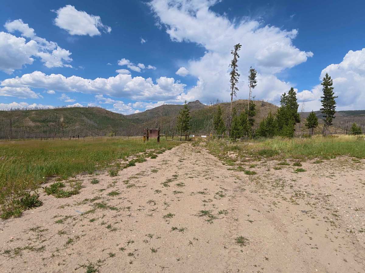 Dirty Bird Spur Road - 121 trail photo