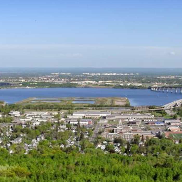 Near Brewer Park Loop Near Brewer Park Loop