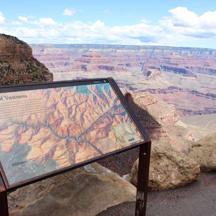 Rim Trail, Grand Canyon. Near Village Greenway