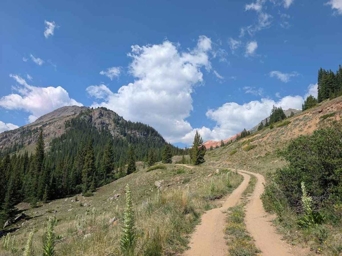 Peakaboo Gulch Road photo 2