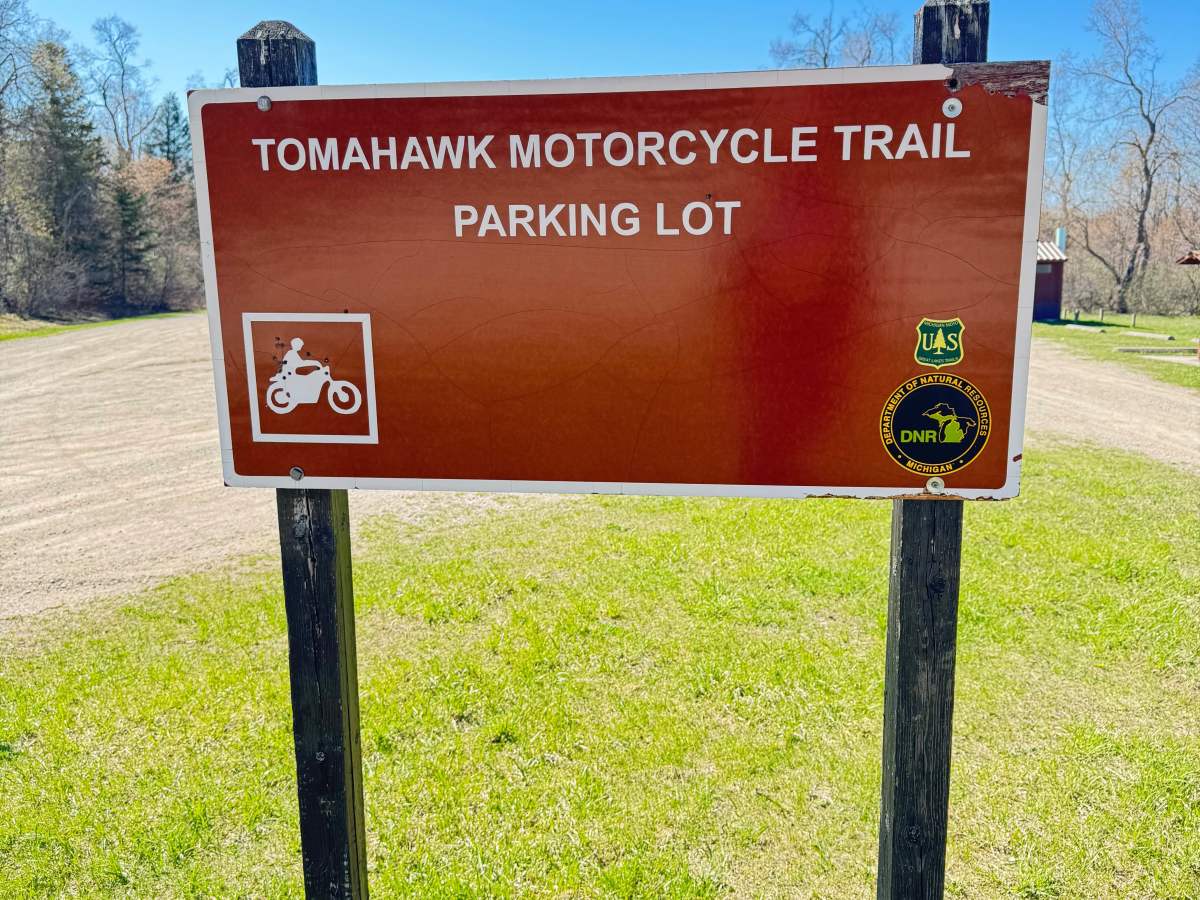 Tomahawk C Loop Parking lot connector trail photo