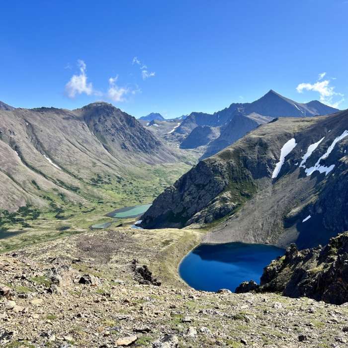 Looking east toward Williwaw Lakes from the end of Ball Field. Near Black Lake Out-and-Back