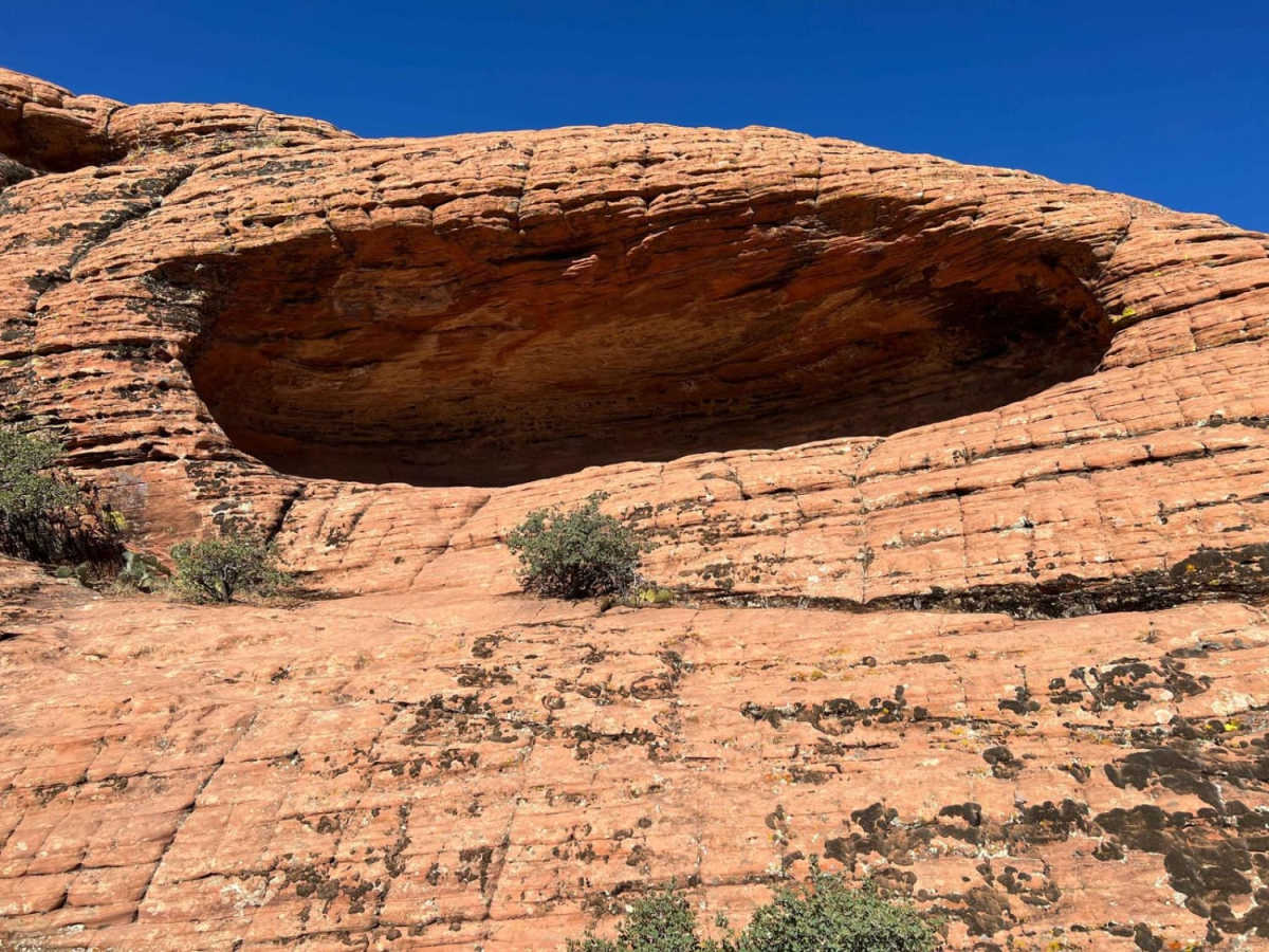 Motoqua - Birthing Cave trail photo