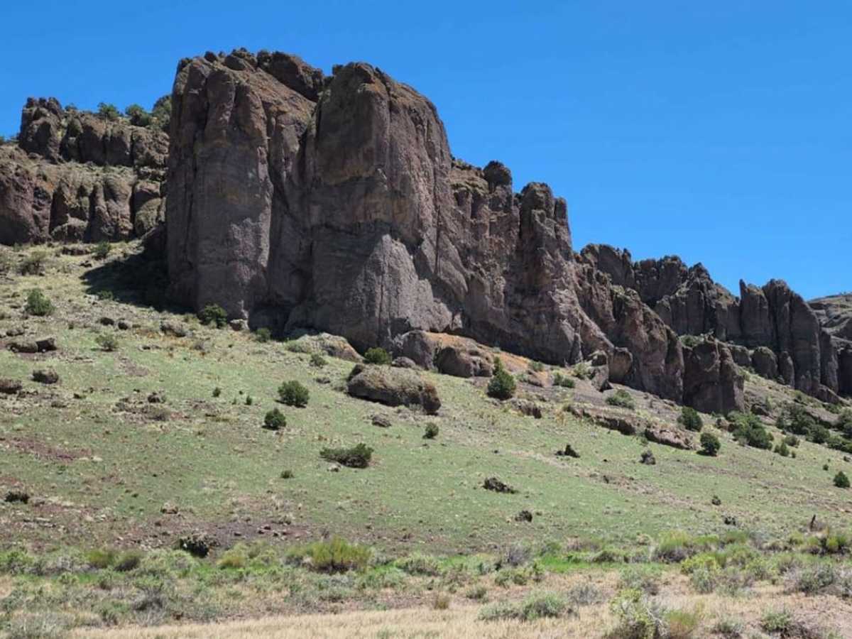 Barrel Springs trail photo