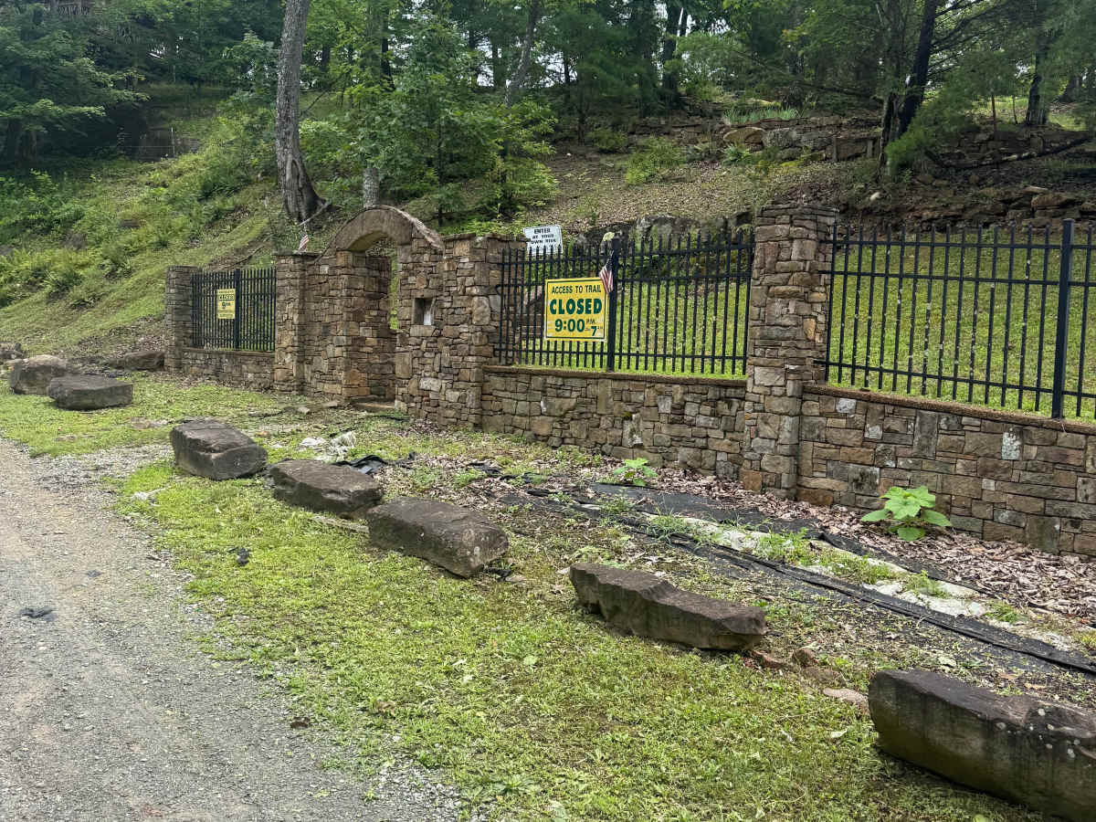 Old Kentucky Road photo 6