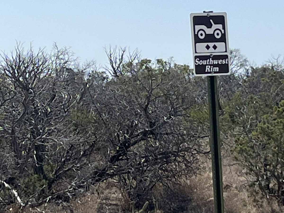Southwest Rim - V1 trail photo