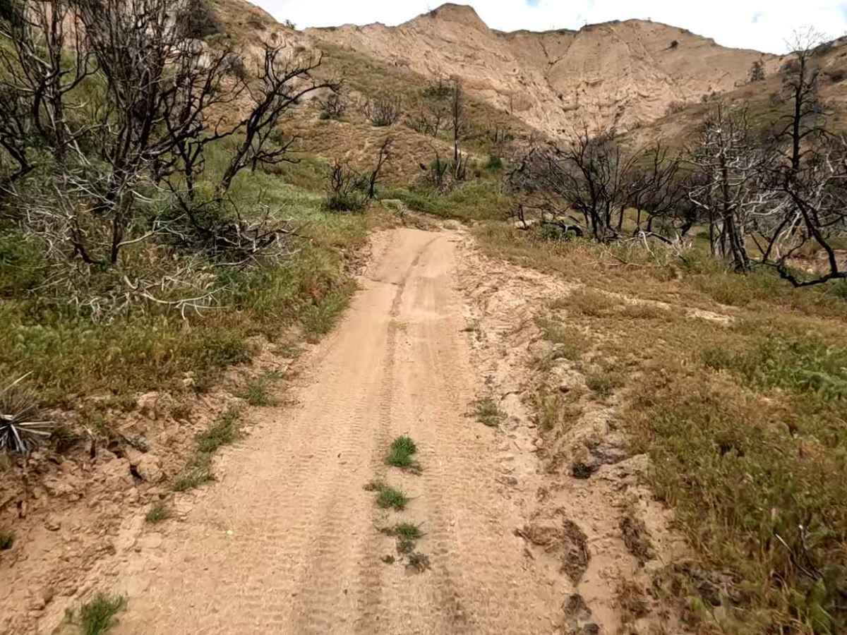 Badlands Trail photo 2