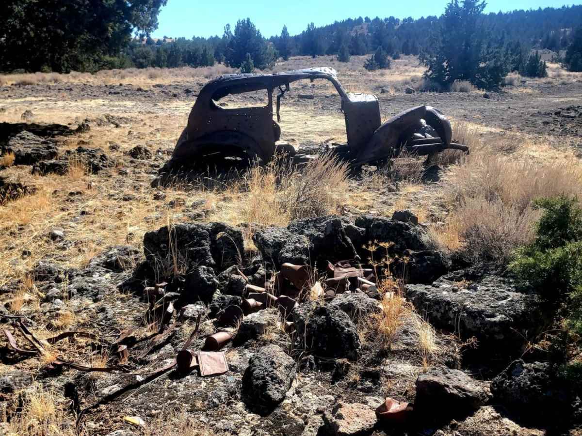 Burnt Car Road photo 6