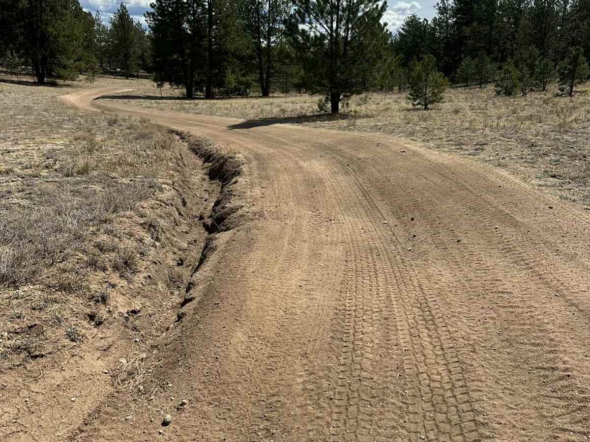Quist Road photo 3