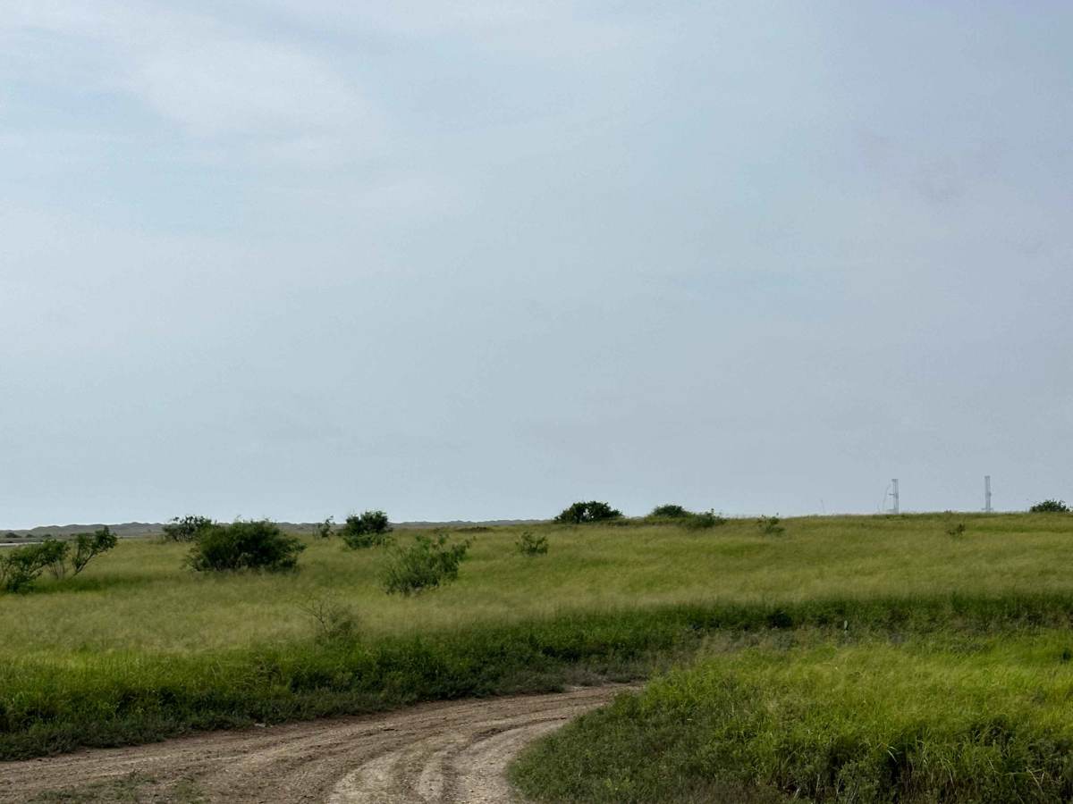 Dirt Hill photo 4