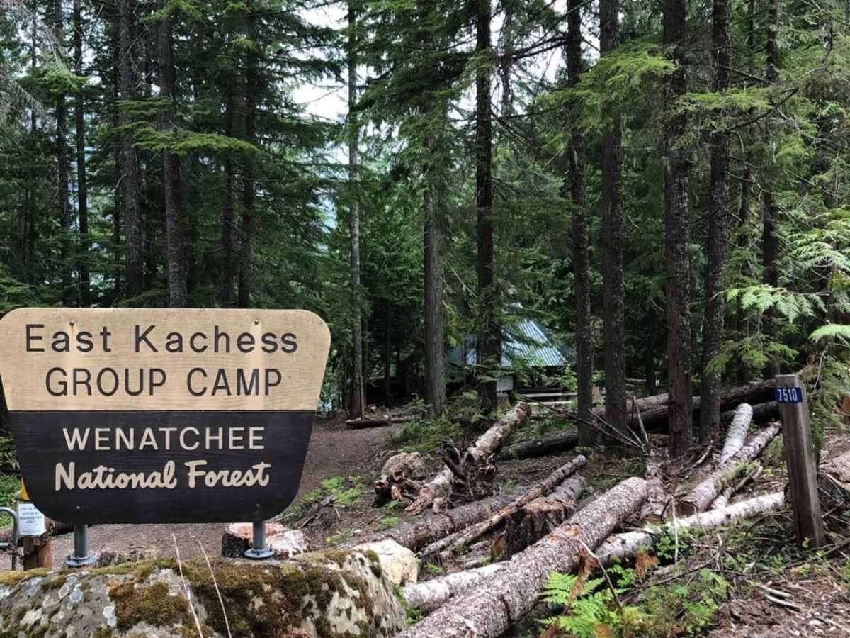 East Kachess Road 4818 trail photo