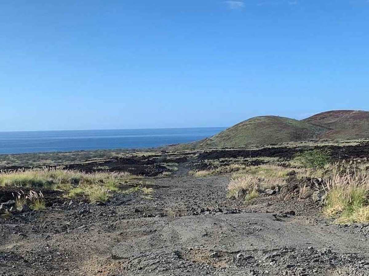 Makalawena Beach 4x4 Trail photo 3