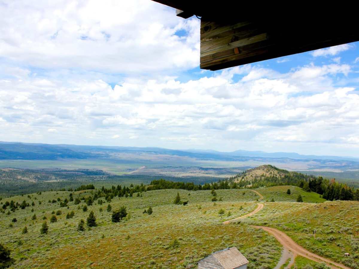 Calamity Butte Lookout photo 3