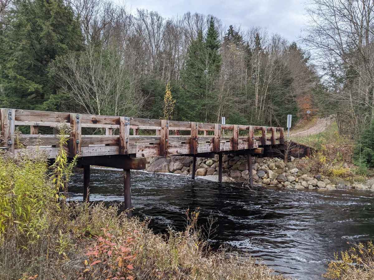 Bryant Bridge Road trail photo
