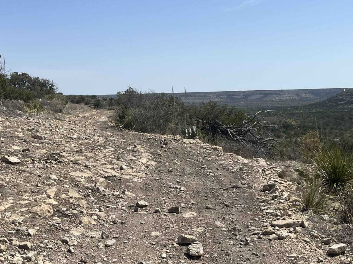 Southwest Rim - V1 photo 4