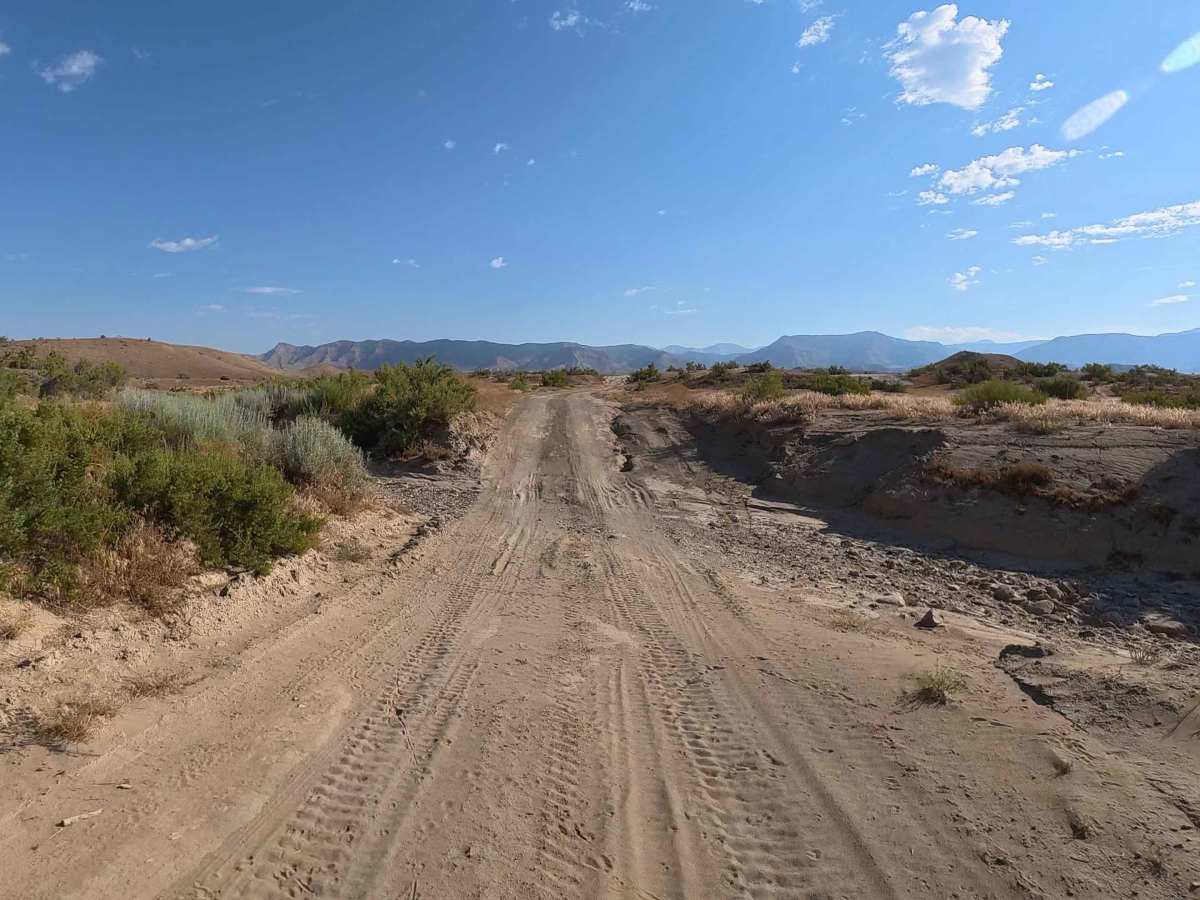 Lower Q 5/10 Road trail photo