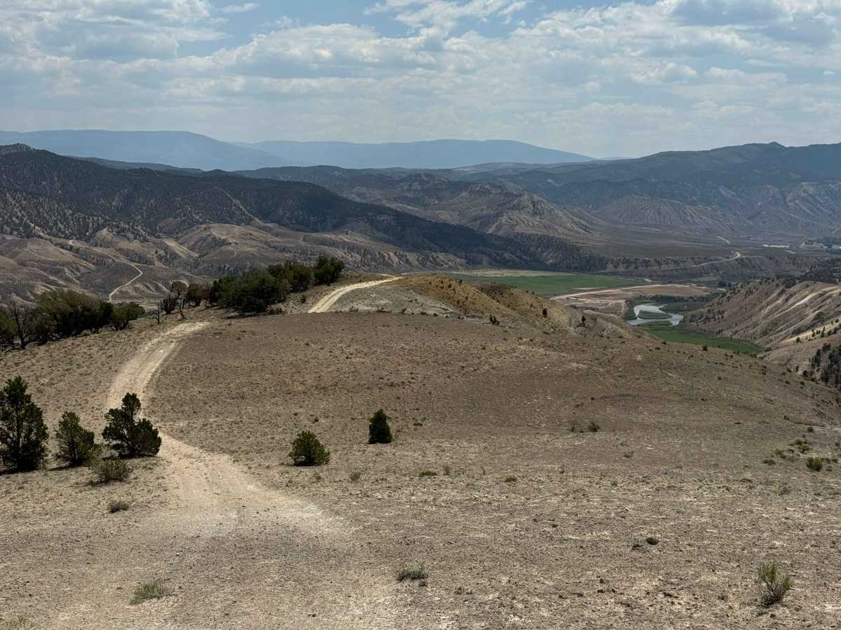 BLM 8457B trail photo