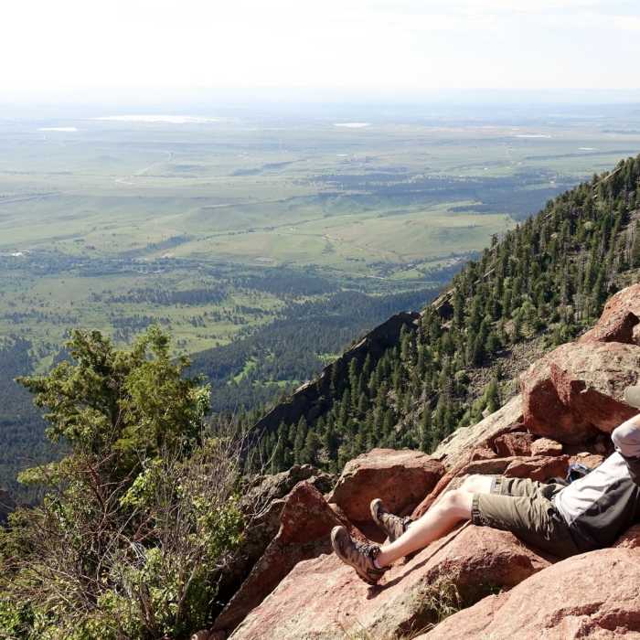 Looking south Near Bear Peak Summit Trail