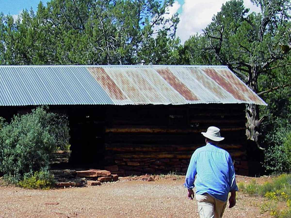 Devil's Bridge, Van Deren Cabin photo 3