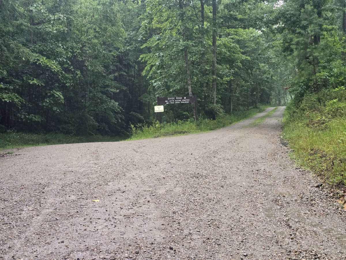 Divide Road photo 2