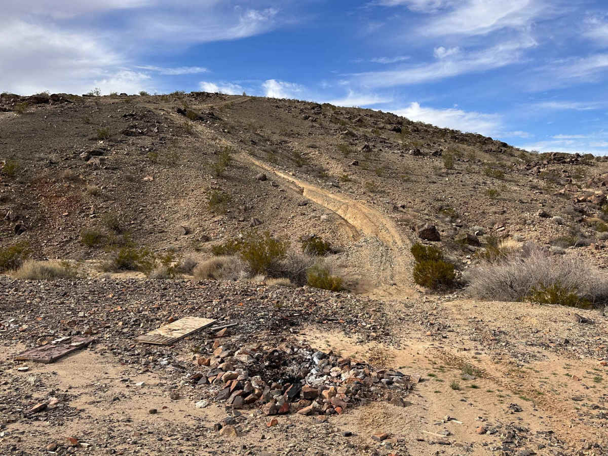Campfire Lookout trail photo