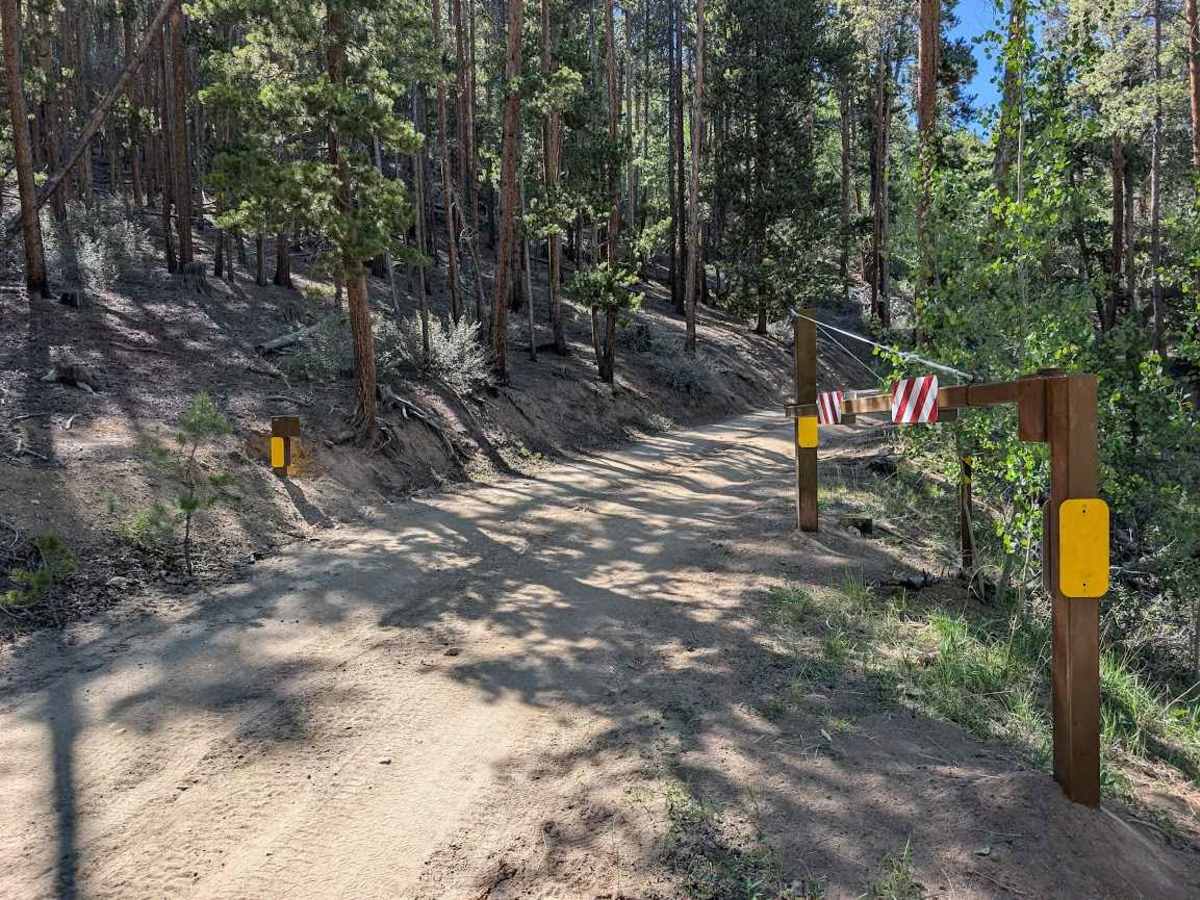 Flume Gulch Road photo 5