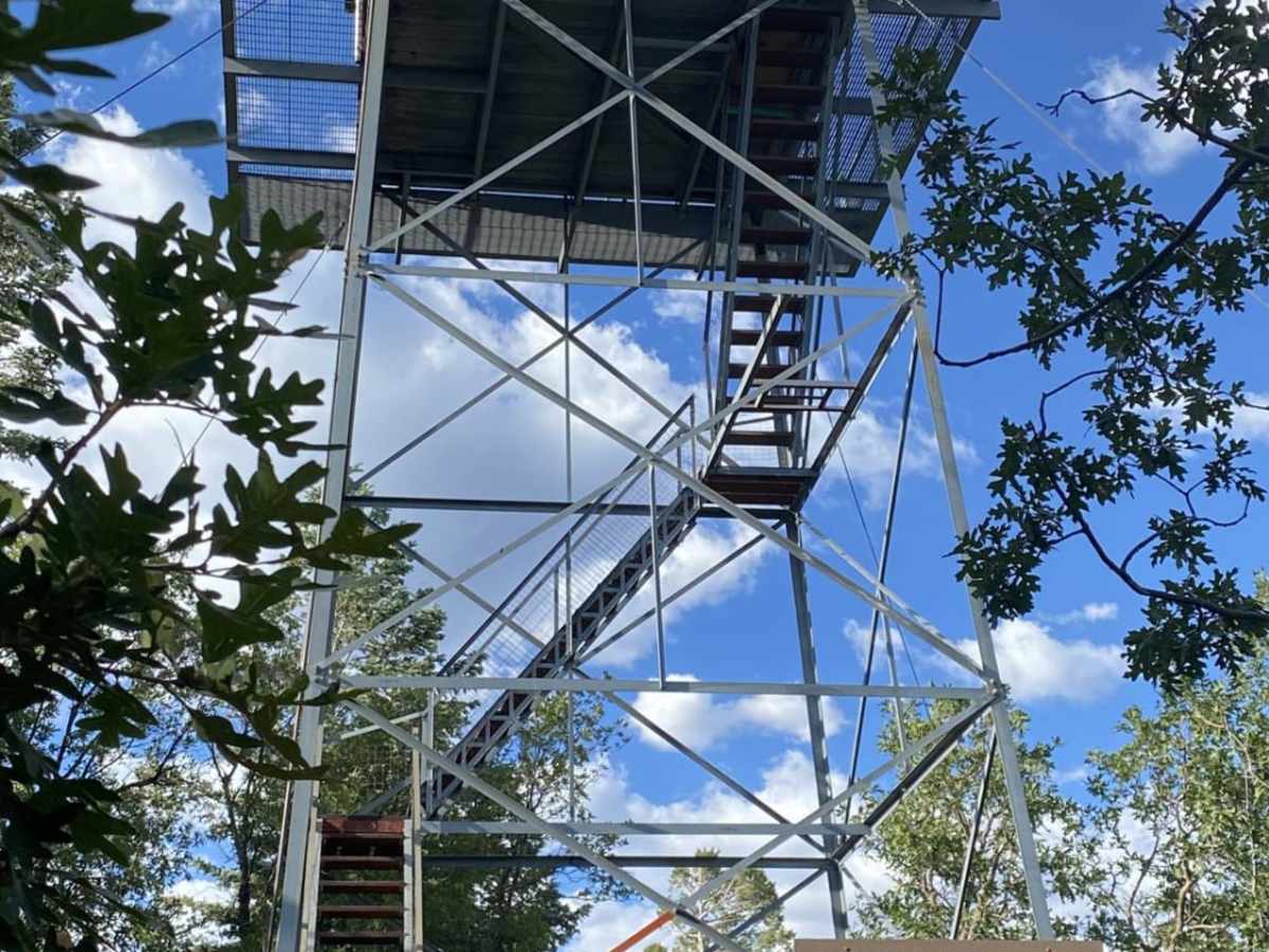 Hutch Mountain Lookout trail photo
