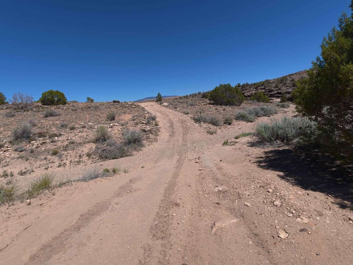 Denca Road Spur A photo 3
