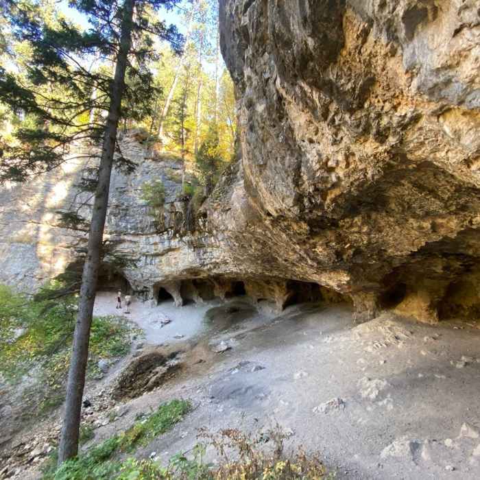 Near Community Caves Trail Near Community Caves Trail