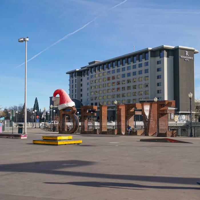 Near Tahoe-Pyramid Trail: Sparks Section