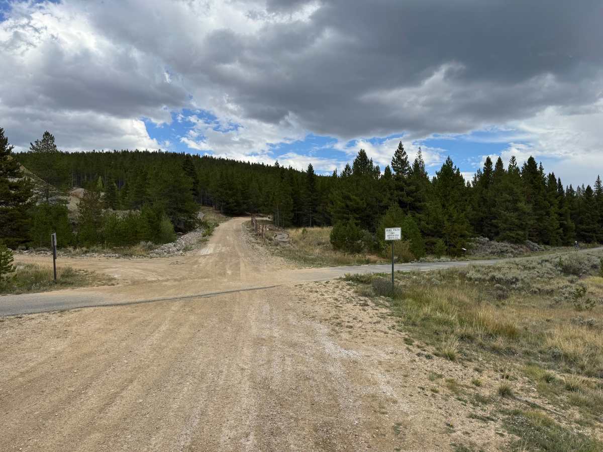 Mineral Belt Road photo 2