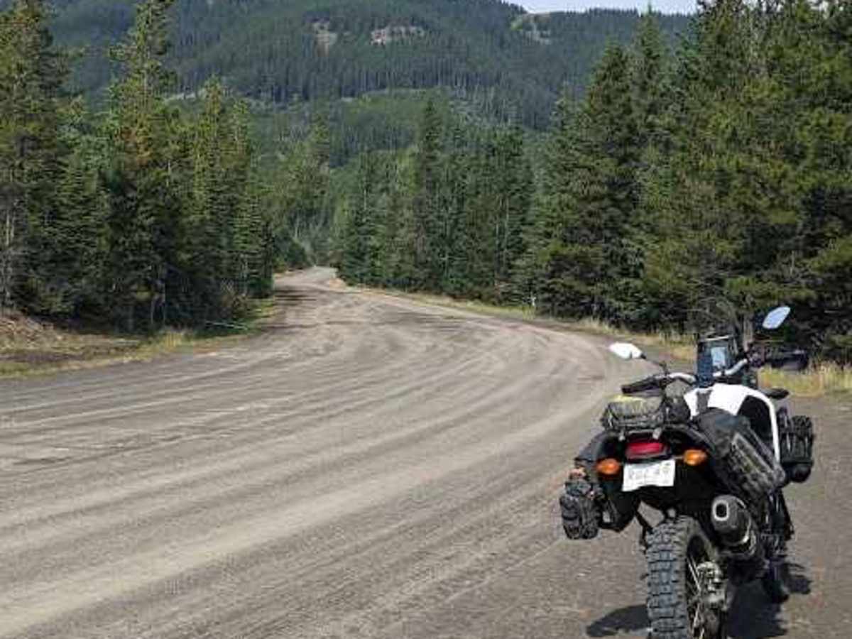 Wintering Mountain Road photo 3
