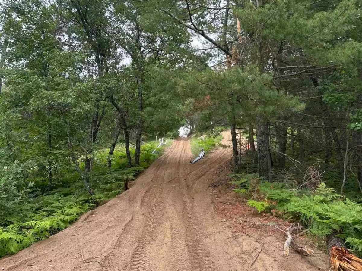 Clear Lake State Park trail head photo 5