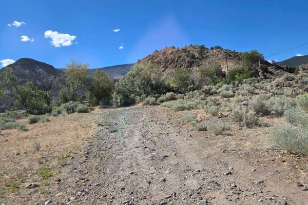 Kingston Canyon (Paiute 1 Trail)