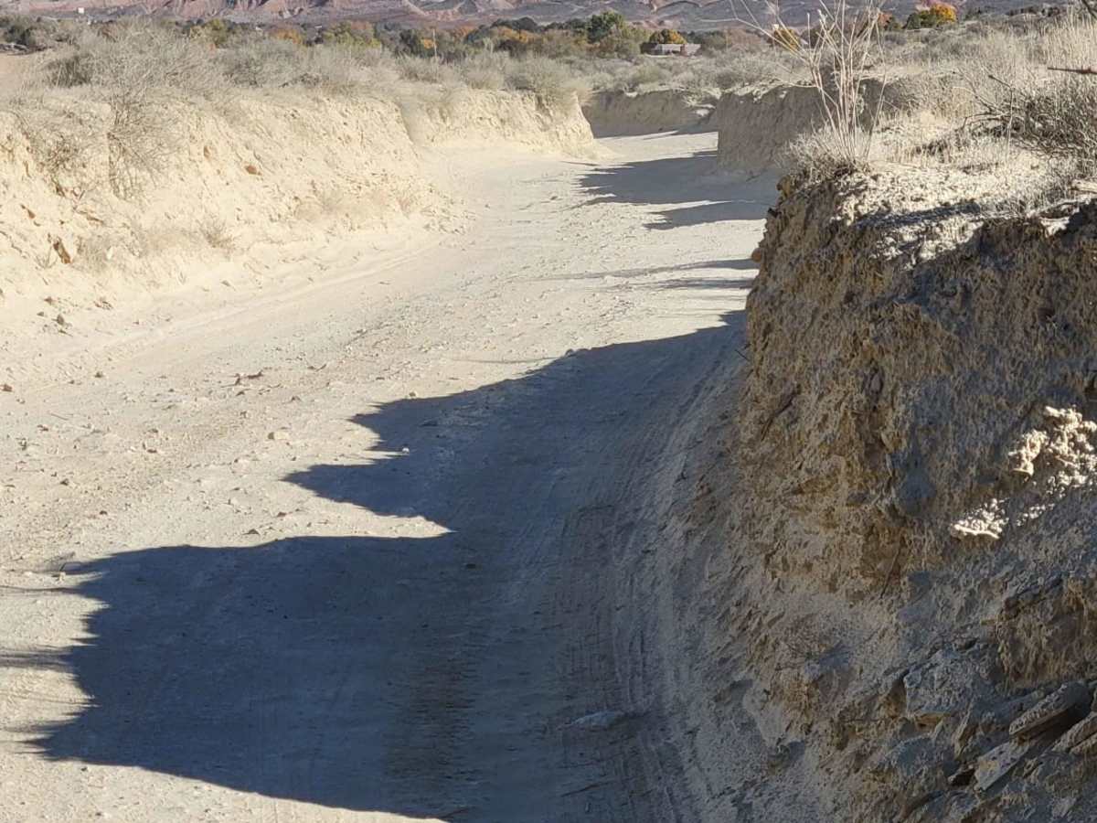 Navajo Drive photo 3