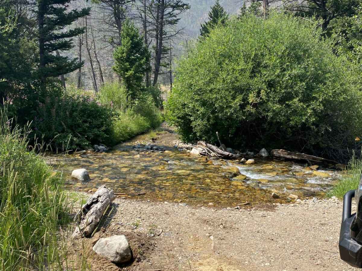 Sixmile Creek Road photo 3