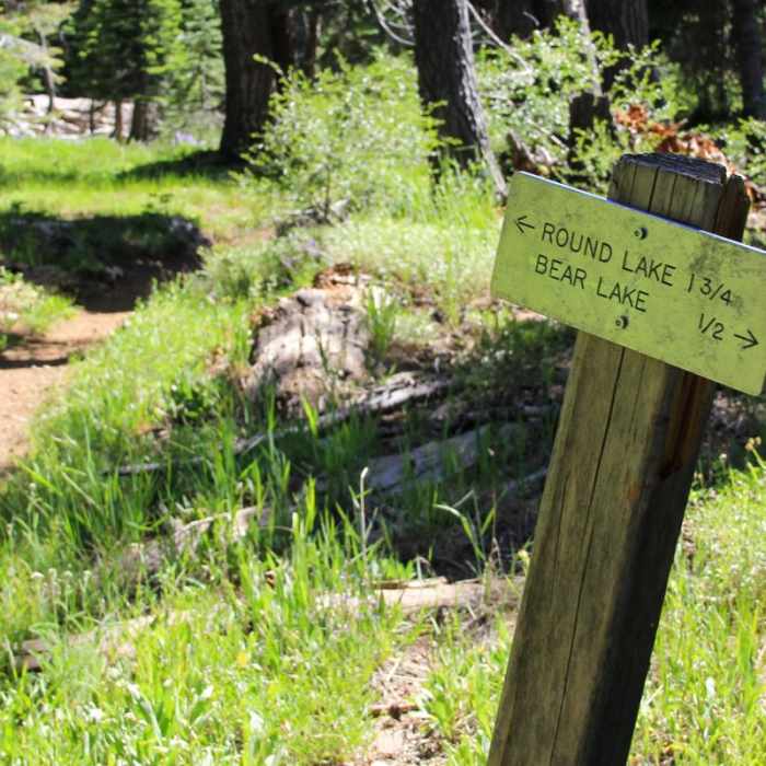Near Bear Lakes Loop via Round Lake