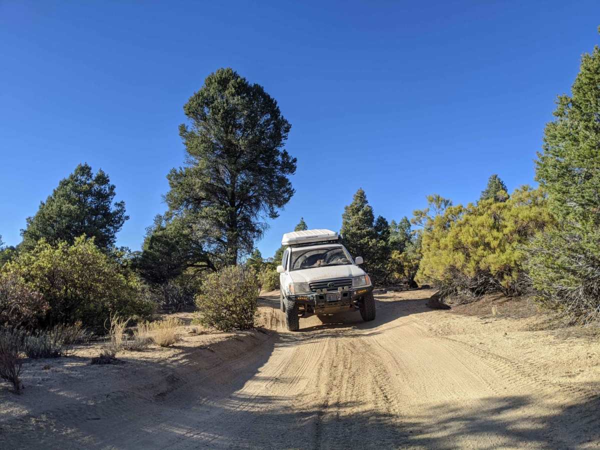 Laguna Hanson Route trail photo