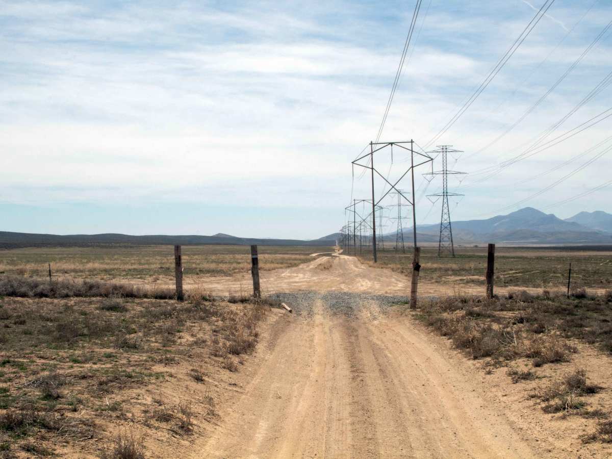 Lake Mountain Powerline Road photo 3
