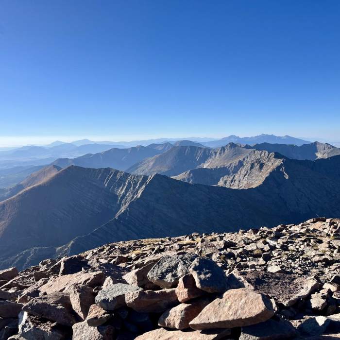 Near Humbolt Peak: West Ridge