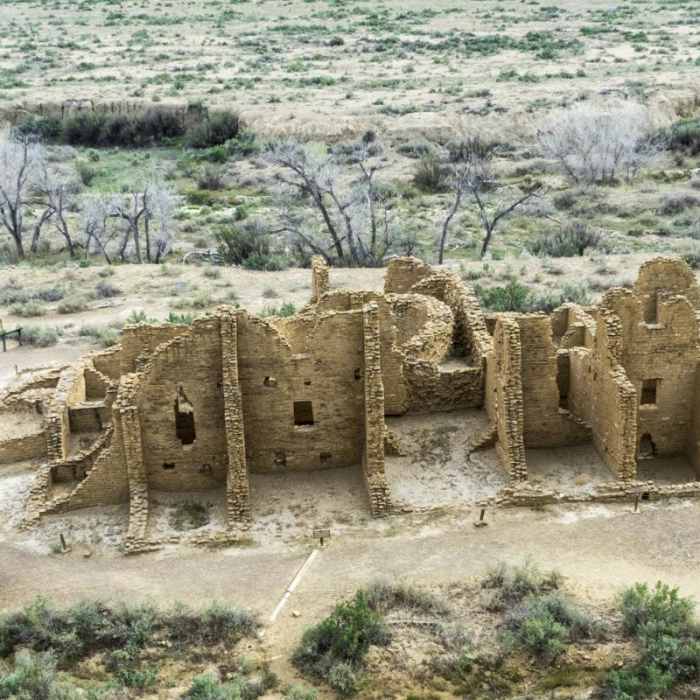 Near Pueblo Alto Trail