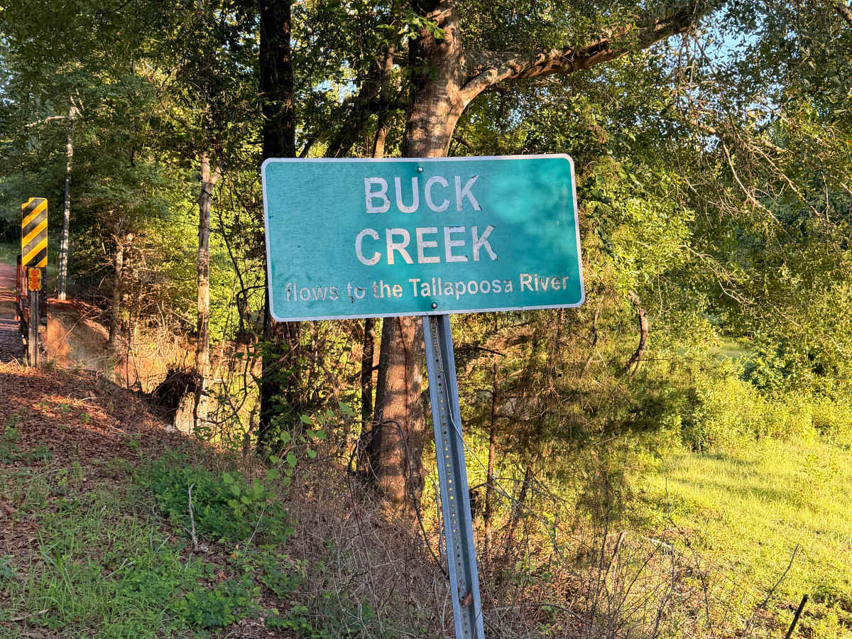 Buck Creek Road trail photo