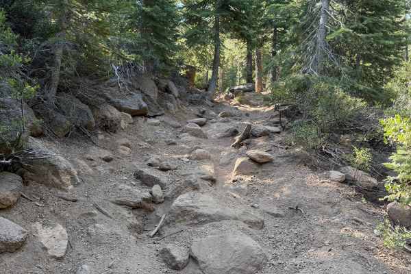 Lower Cena Lar Trail