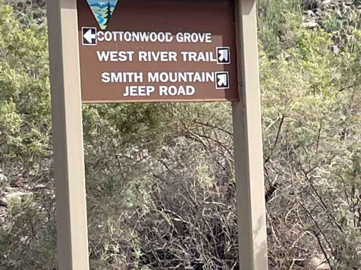 Gunnison Gorge South River Road trail photo