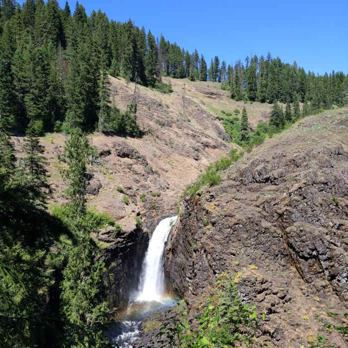 Near Elk Creek Falls