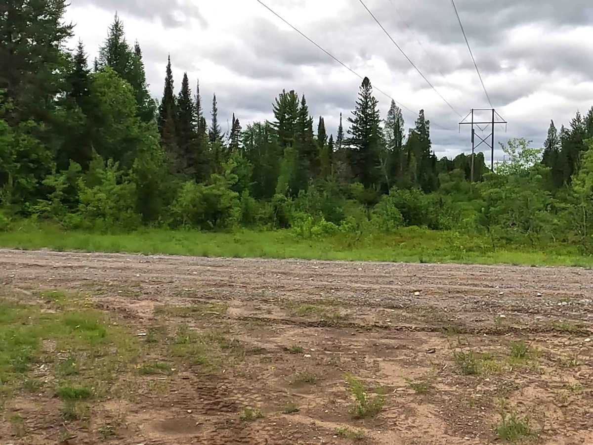 Peshekee to Clowry Trail photo 3