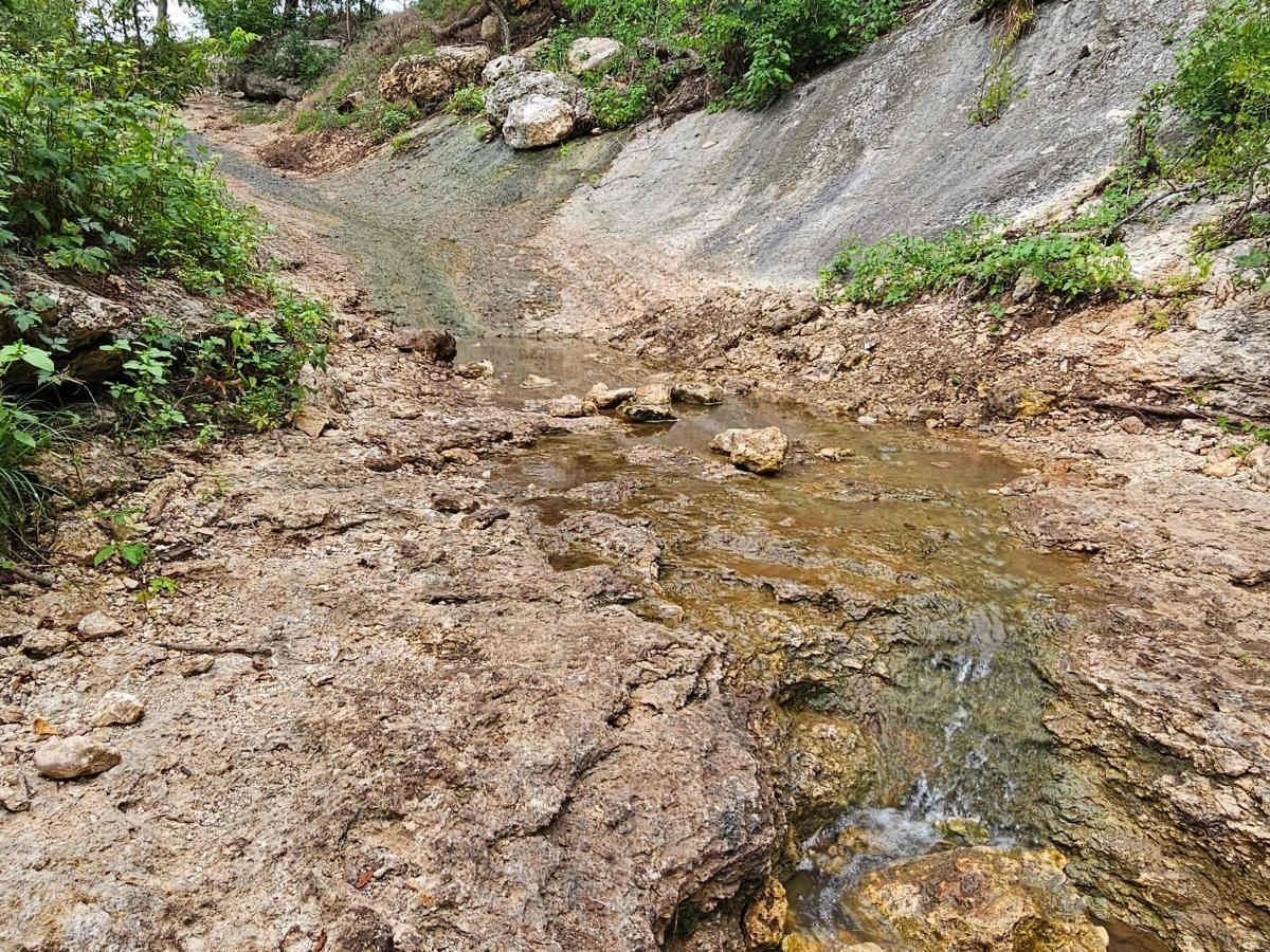 DOMO Quarry Cave Trail photo 6