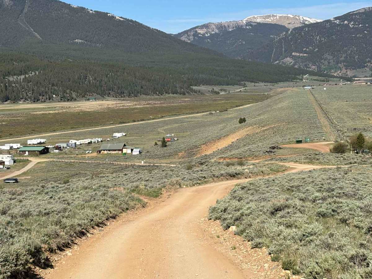 Pass Creek Br Road trail photo