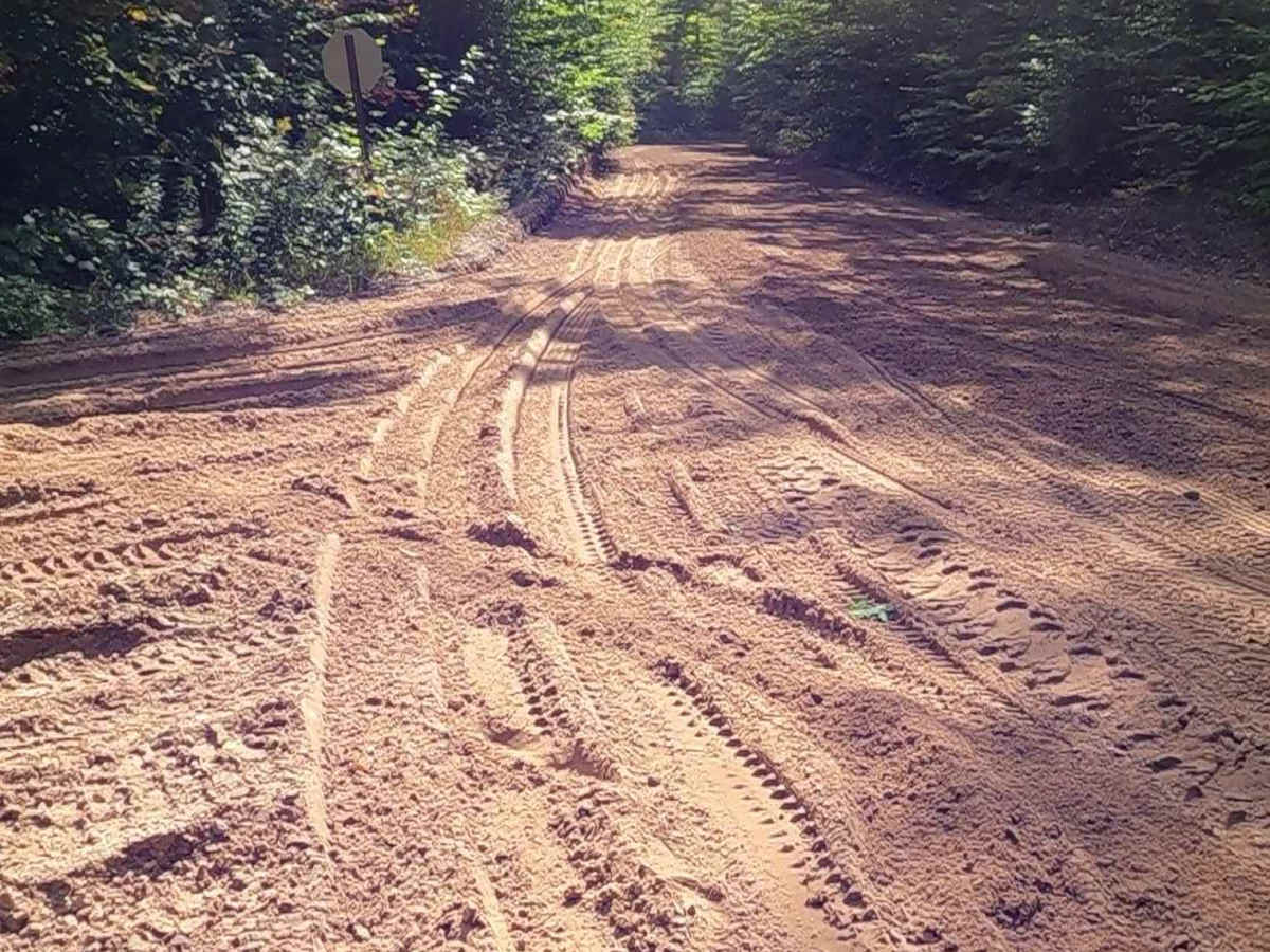 Haverstock Creek Road photo 5