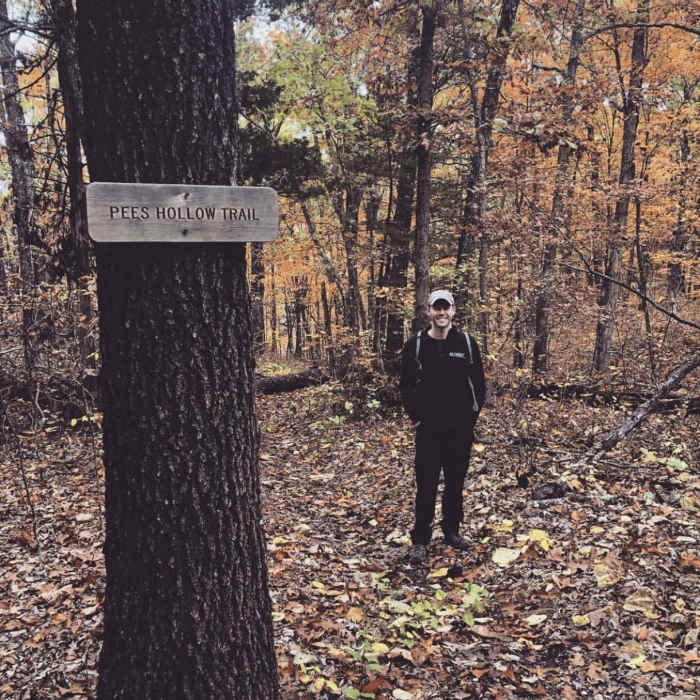 Start of pees hollow trail Near Pilot Trail